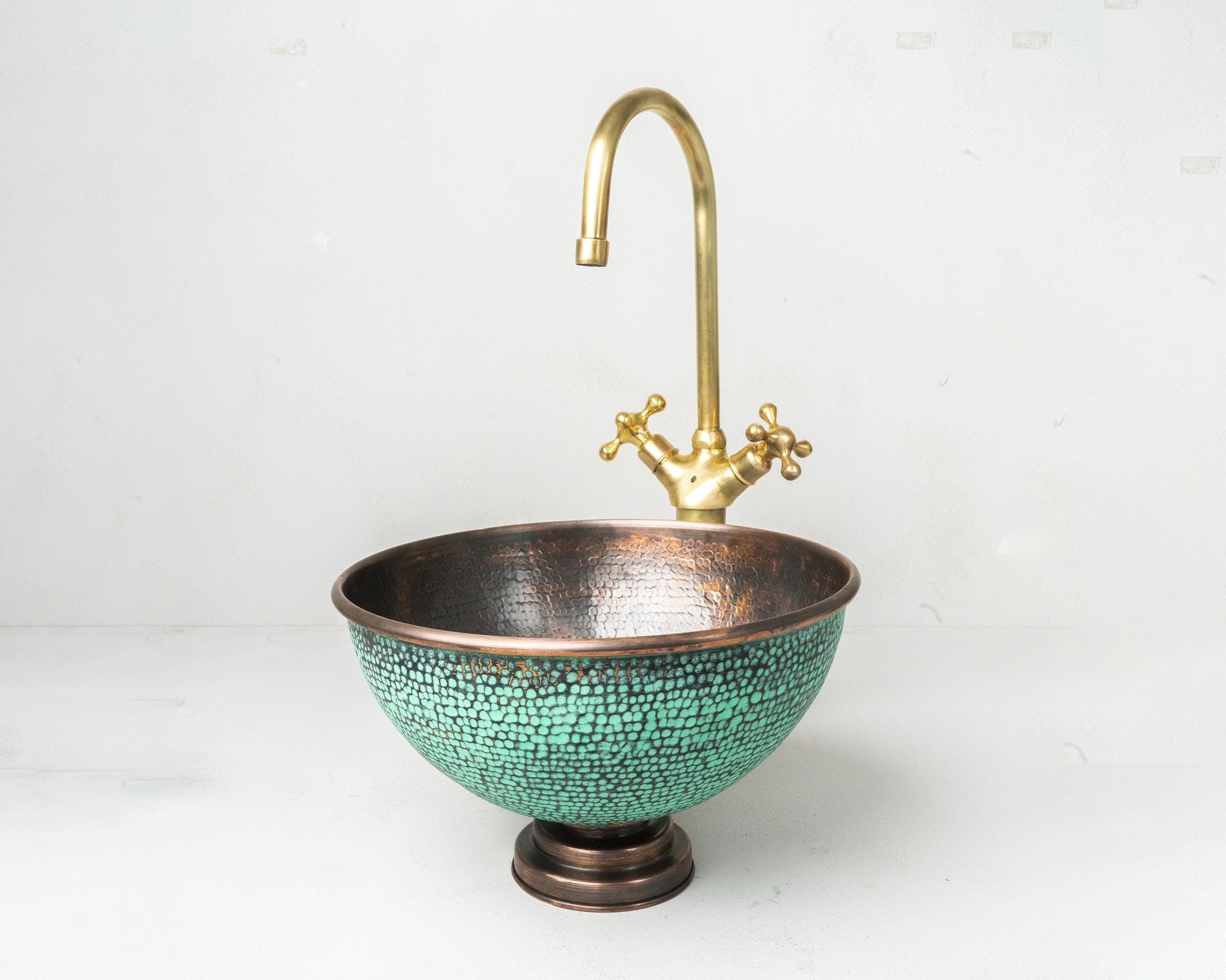 Handcrafted Hammered Copper Vessel Sink, Green Patina Copper Round Counter Top Basin